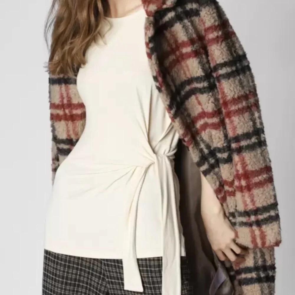 🔥🔥Vero Moda Top - Picture 4 of 6